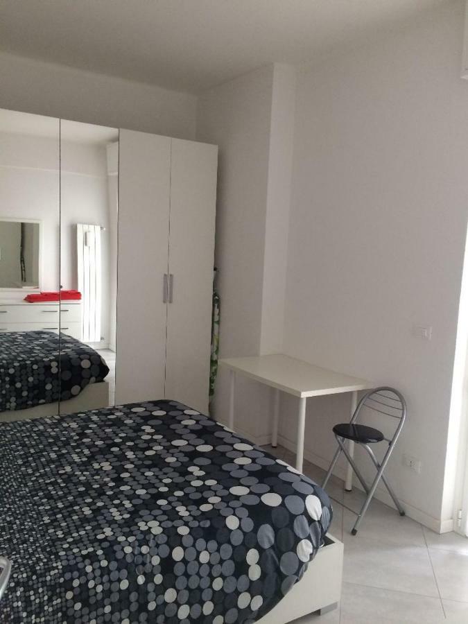 Appartamento Sul Porto Лоано Екстер'єр фото