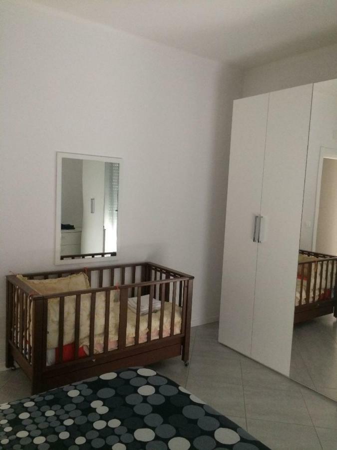 Appartamento Sul Porto Лоано Екстер'єр фото