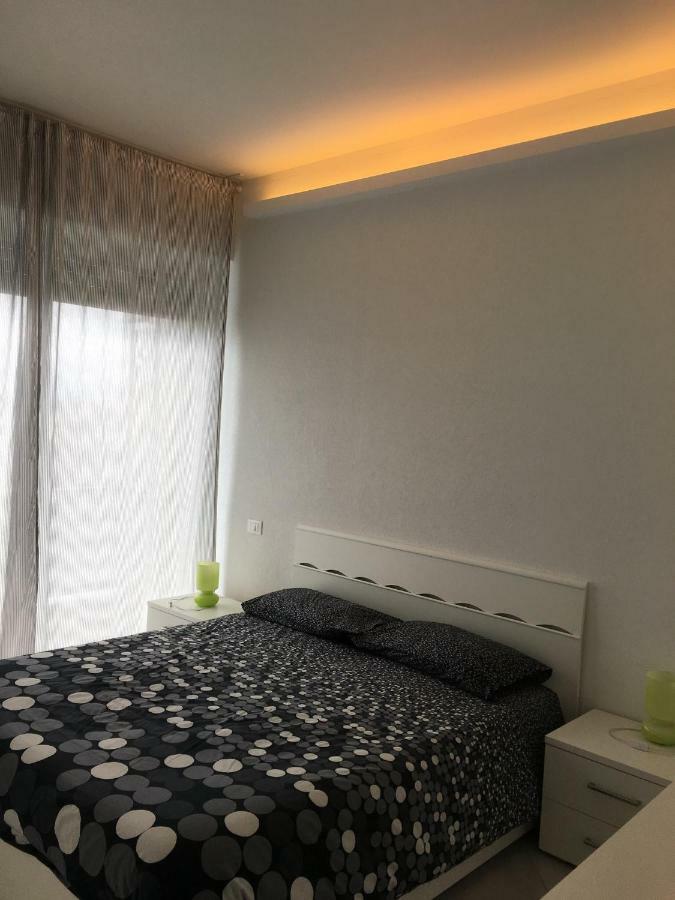 Appartamento Sul Porto Лоано Екстер'єр фото