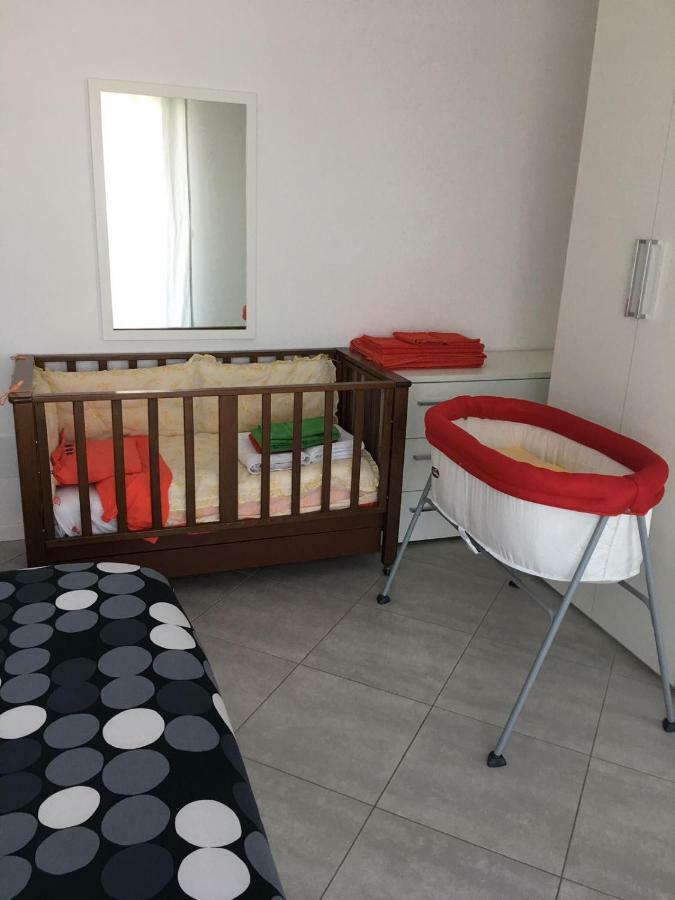 Appartamento Sul Porto Лоано Екстер'єр фото