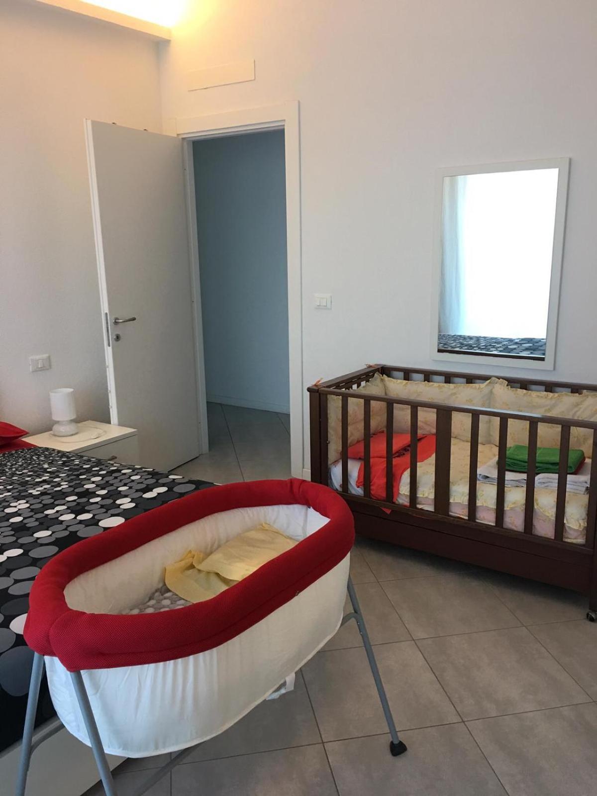 Appartamento Sul Porto Лоано Екстер'єр фото